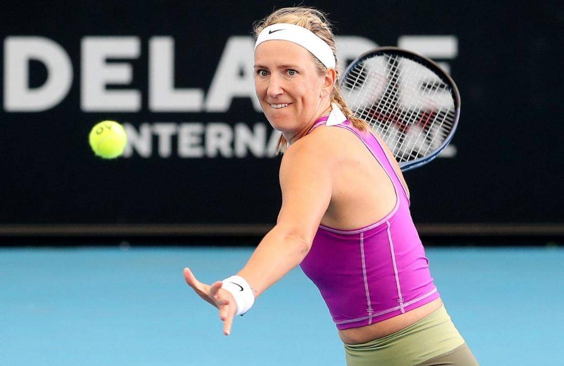 阿扎伦卡意外战胜曼联,比赛局势复杂引爆全场!全场沸腾不已 阿扎伦卡意外战胜曼联,比赛局势复杂引爆全场!全场沸腾不已