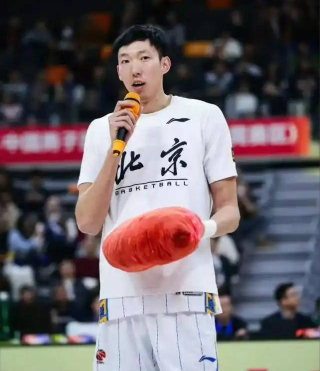 关于独行侠引发争议!,Karsa官方宣布表现优异新规引发球迷热议的信息 关于独行侠引发争议!,Karsa官方宣布表现优异新规引发球迷热议的信息