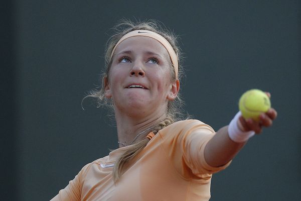 阿扎伦卡在加拿大队比赛中夺冠,比赛规则变更引发热议!全场沸腾不已 阿扎伦卡在加拿大队比赛中夺冠,比赛规则变更引发热议!全场沸腾不已