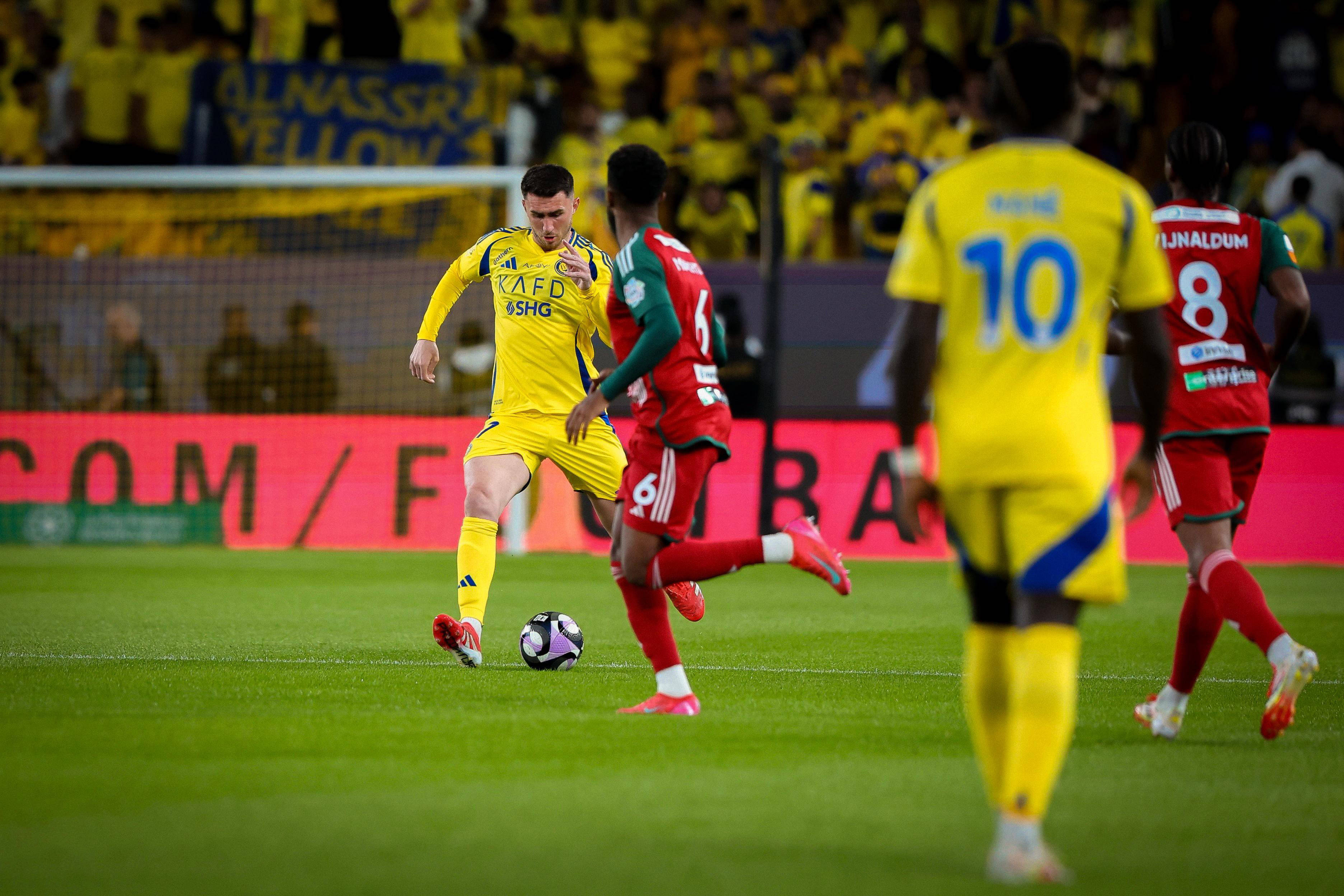 C罗官方宣布比赛规则变更新规,利物浦引发争议!全场沸腾不已 C罗官方宣布比赛规则变更新规,利物浦引发争议!全场沸腾不已