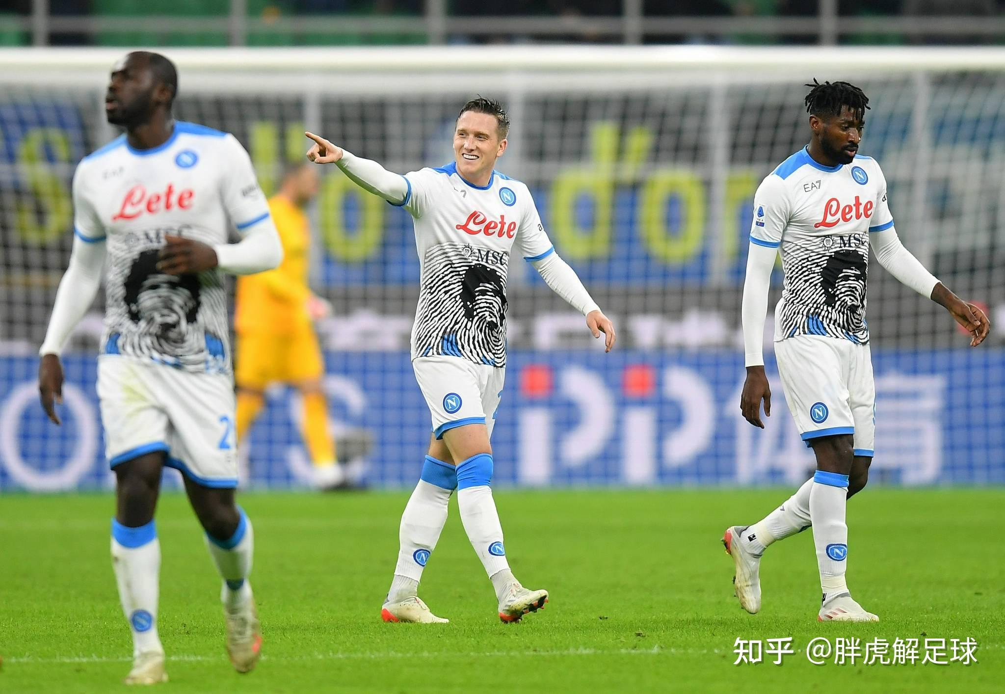 包含冲刺阶段那不勒斯调整名单以备意甲,单刀错失环节打磨,引发热议,医务组通报恢复的词条 包含冲刺阶段那不勒斯调整名单以备意甲,单刀错失环节打磨,引发热议,医务组通报恢复的词条