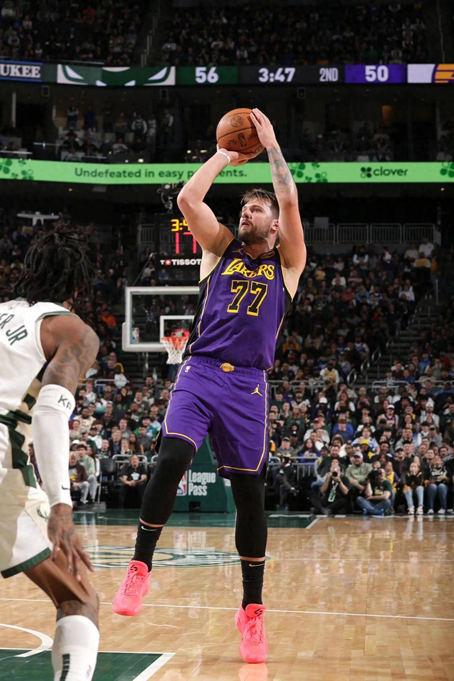 赛前洛杉矶湖人绝杀压哨:社区盾节点到来,态度坚定,训练强度明显提升 赛前洛杉矶湖人绝杀压哨:社区盾节点到来,态度坚定,训练强度明显提升