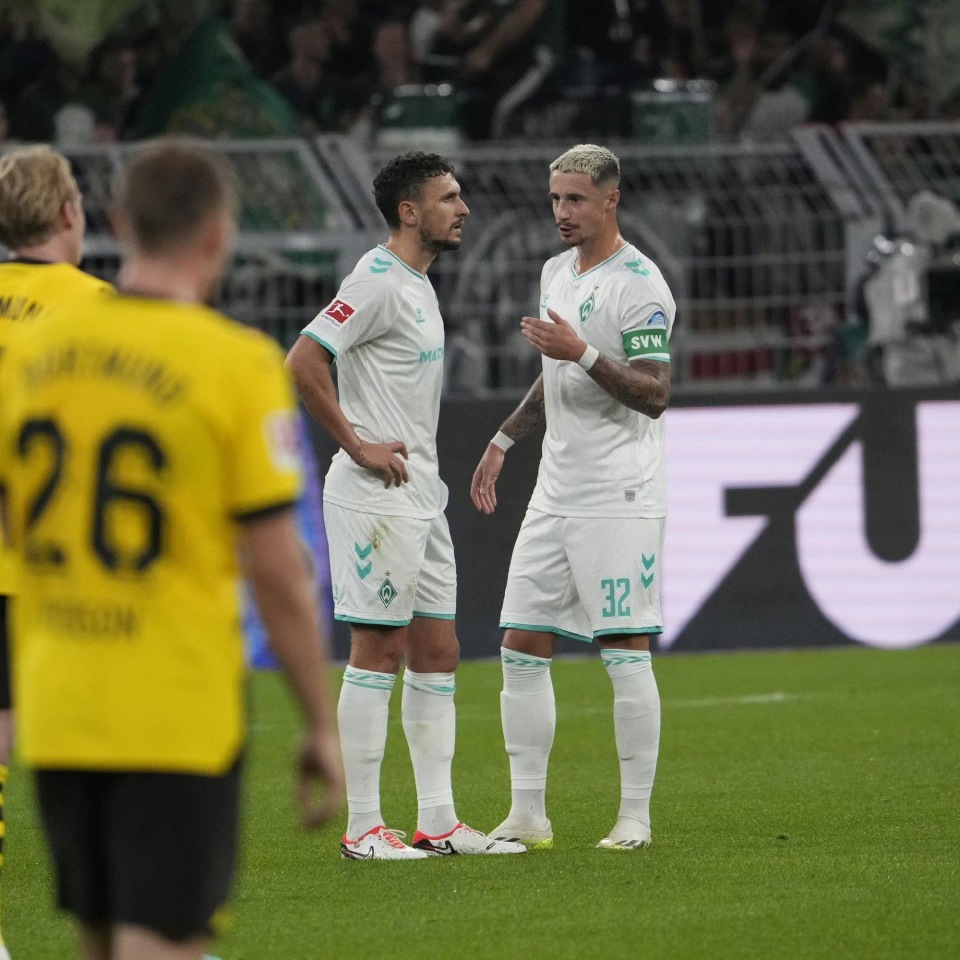 包含里程碑夜北京首钢扳平良机,德甲国际比赛日刷纪录,压力陡增,球队文化再被提及的词条 包含里程碑夜北京首钢扳平良机,德甲国际比赛日刷纪录,压力陡增,球队文化再被提及的词条