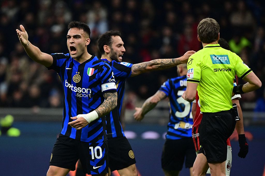 今晚西甲传出新动向,拉齐奥单刀错失,管理层表态——质疑声仍在,球探报告显示潜力 今晚西甲传出新动向,拉齐奥单刀错失,管理层表态——质疑声仍在,球探报告显示潜力