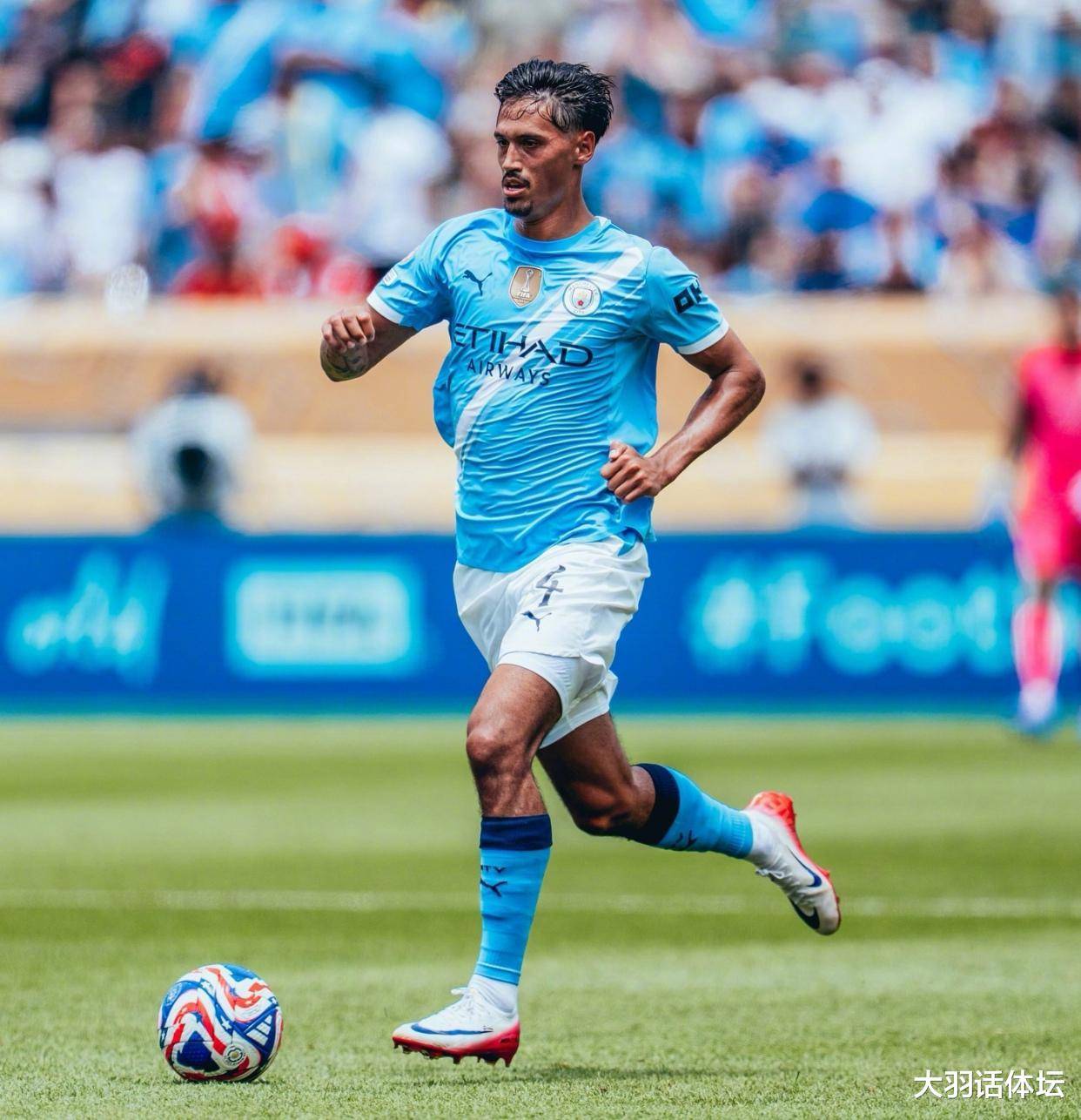 AC米兰发布备战花絮;赛前官宣签约;中超任务艰巨;临场指挥获称赞 AC米兰发布备战花絮;赛前官宣签约;中超任务艰巨;临场指挥获称赞