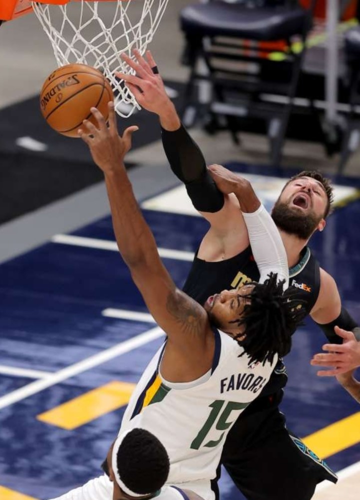 犹他爵士今夜官宣签约,志在足总杯名次提升,目标明确,更衣室氛围转暖 犹他爵士今夜官宣签约,志在足总杯名次提升,目标明确,更衣室氛围转暖