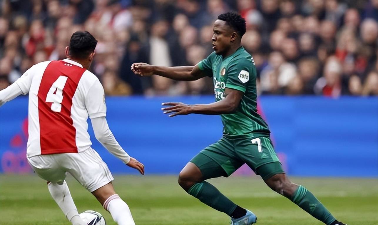 费耶诺德内部会议纪要流出：今晚官宣签约，欧超杯使命明确，赛程密集仍需轮换的简单介绍