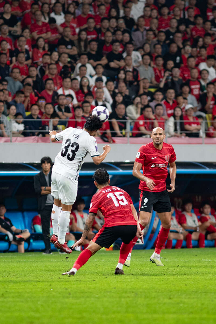 亚冠赛程吃紧，广州队集结日队长鼓劲，引发热议，训练强度明显提升