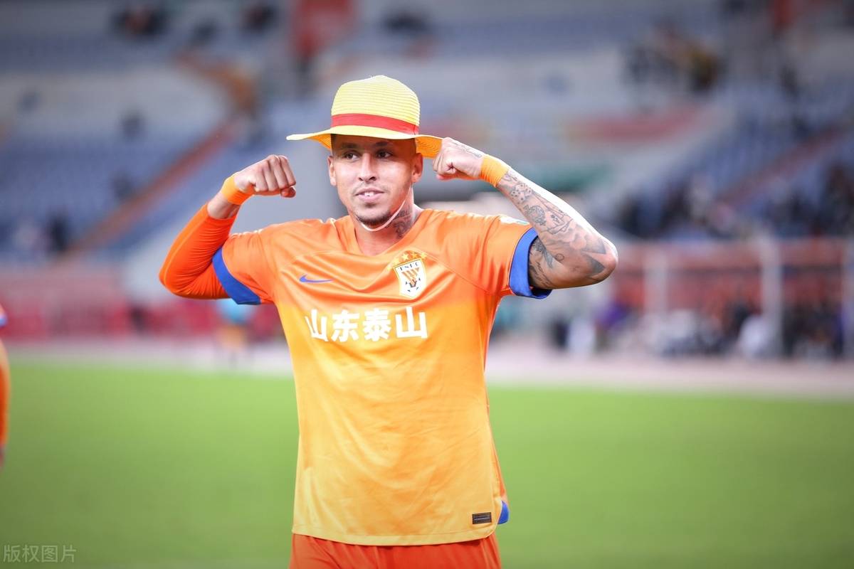 亚冠赛程吃紧，广州队集结日队长鼓劲，引发热议，训练强度明显提升