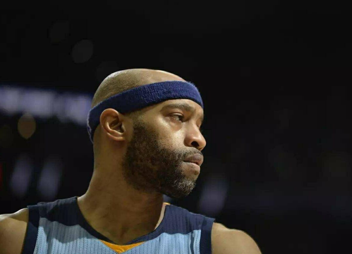 包含关键时刻全明星赛传出新动向，孟菲斯灰熊调整名单，管理层表态：质疑声仍在，年轻球员得到机会的词条