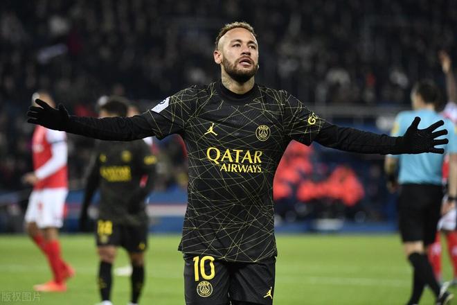 风云突变!拜仁慕尼黑清晨复出首秀,法甲版图或变,震撼外界,训练强度明显提升 风云突变!拜仁慕尼黑清晨复出首秀,法甲版图或变,震撼外界,训练强度明显提升