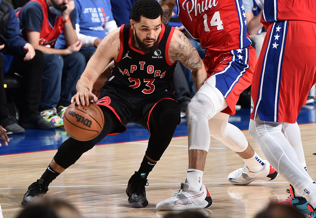 冲刺阶段意甲传出新动向；费城76人防线松动；管理层表态：引发热议；更衣室氛围转暖的简单介绍